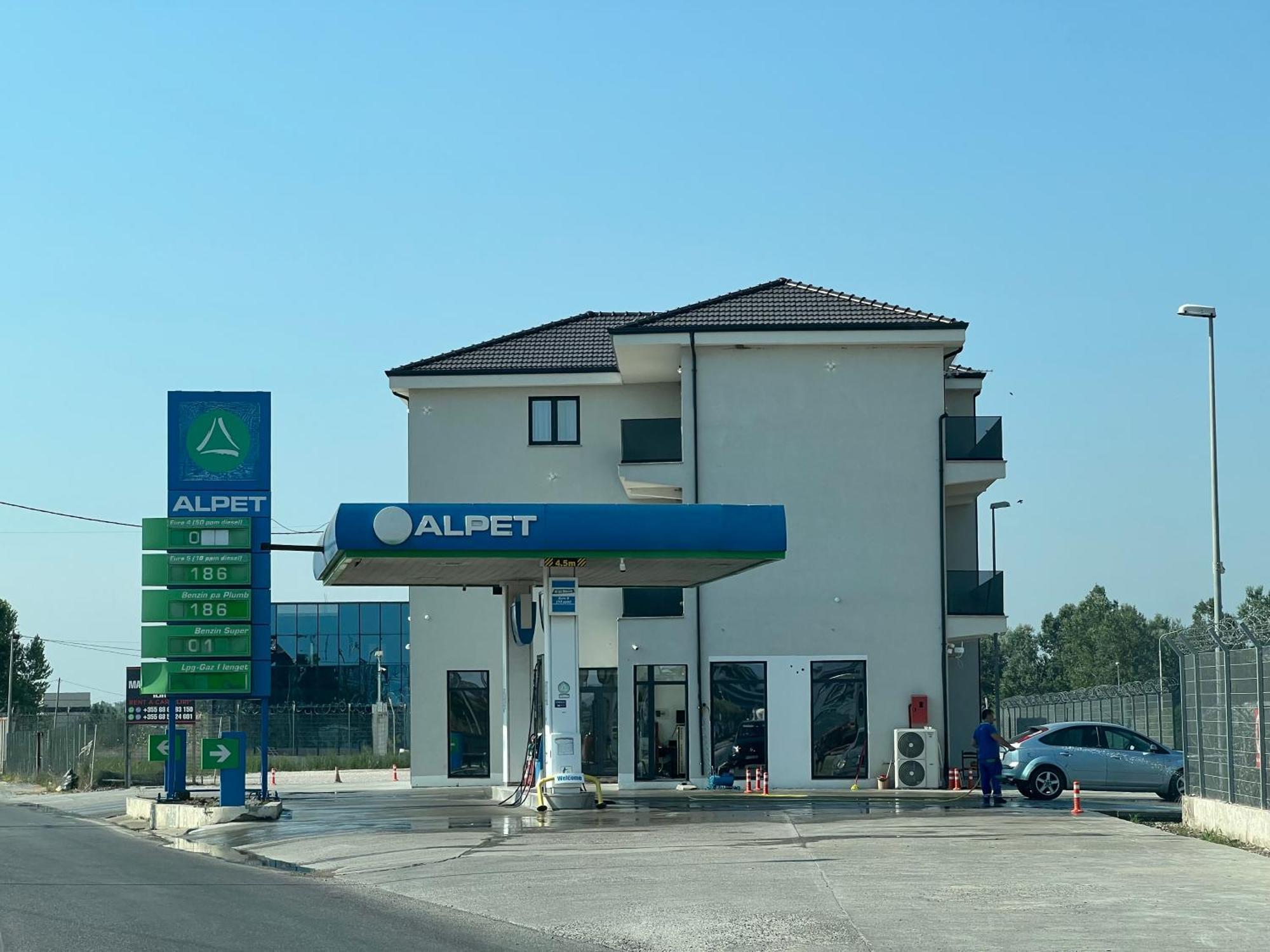 Side Airport Hotel Kruje Exterior photo